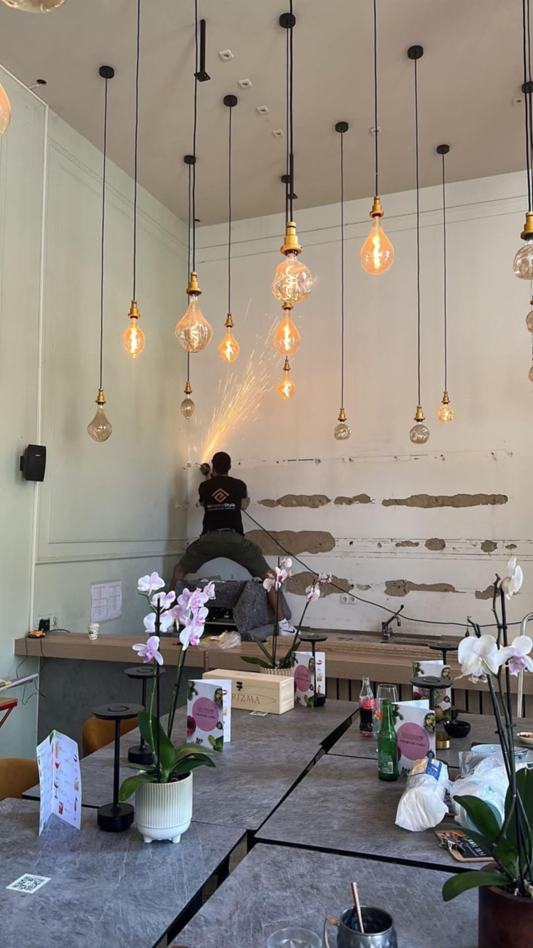 f94ef4ea-e82f-4947-8a2d-726b006cec28